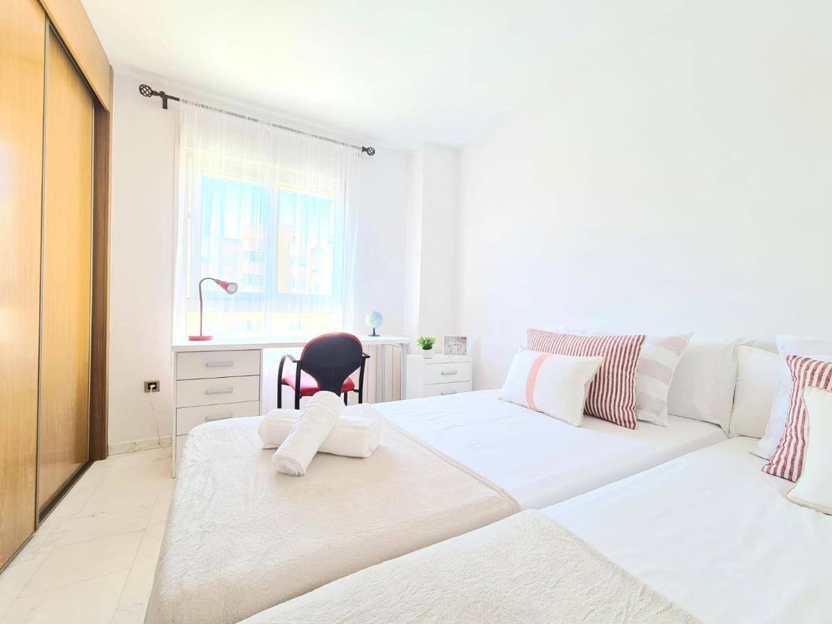 Apartamento 3 Dormitorios マラガ エクステリア 写真